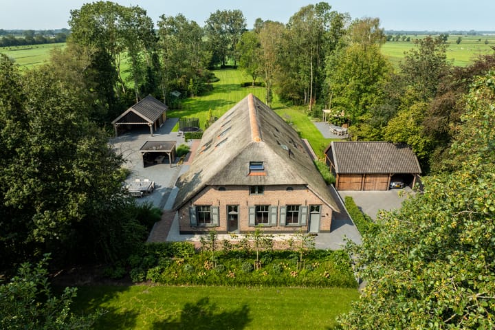 Photo 2 of Mezenbergerweg 12