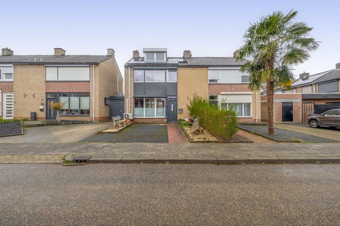 Semi-detached home with garage and energy label A in Limbricht — 40