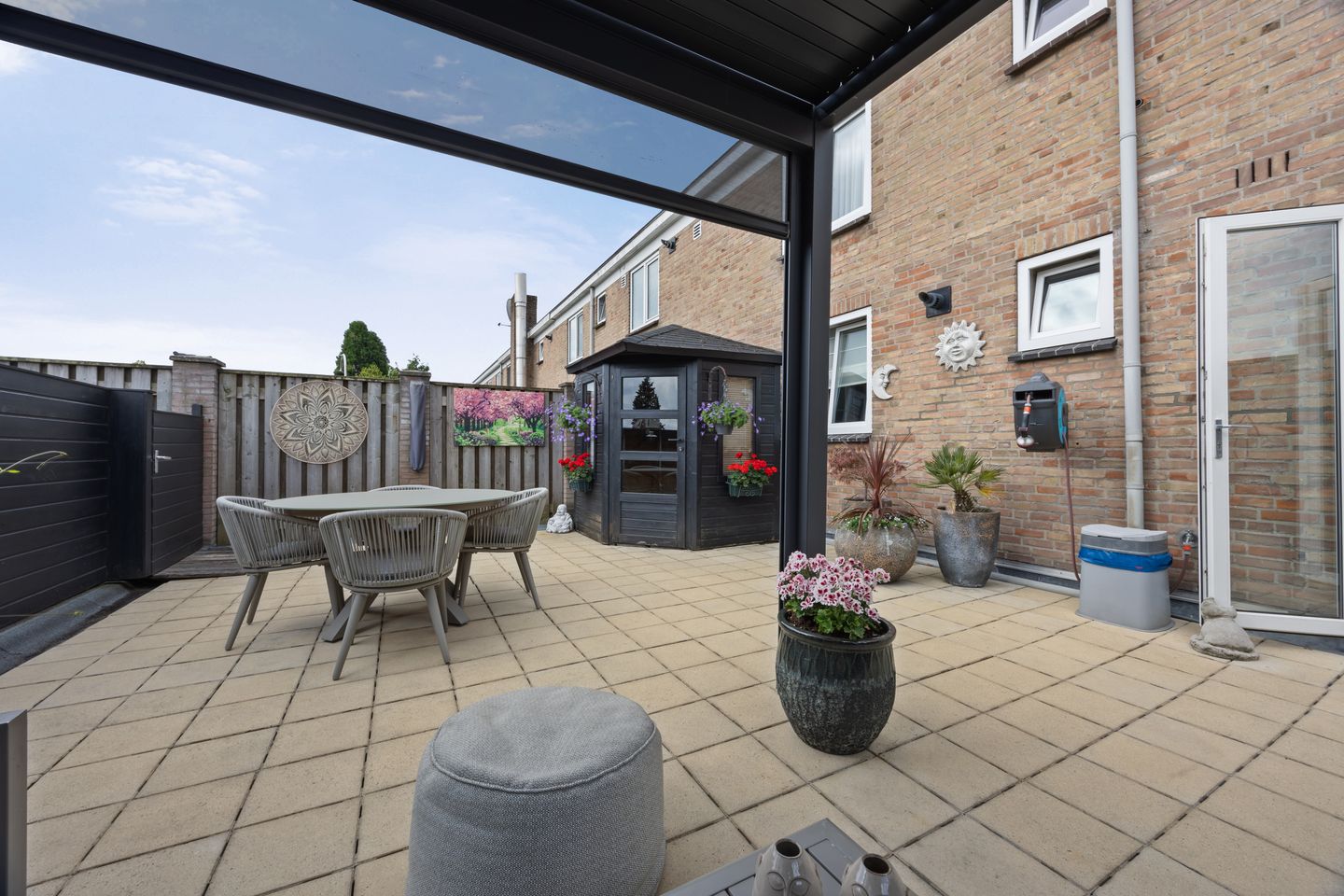 Spacious Maisonnette with Four Bedrooms Near Drunen Center — 25