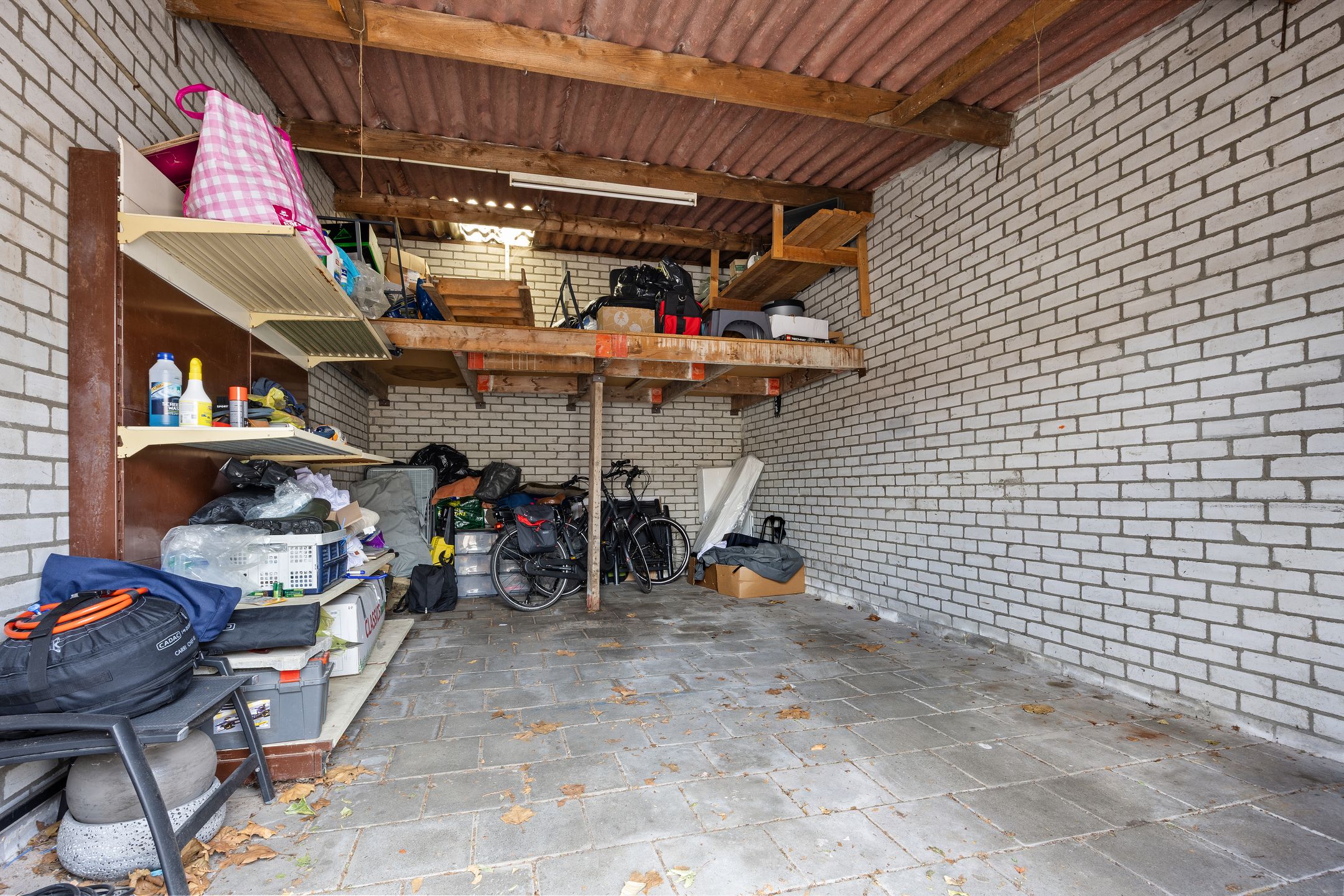 Spacious Maisonnette with Four Bedrooms Near Drunen Center — 27