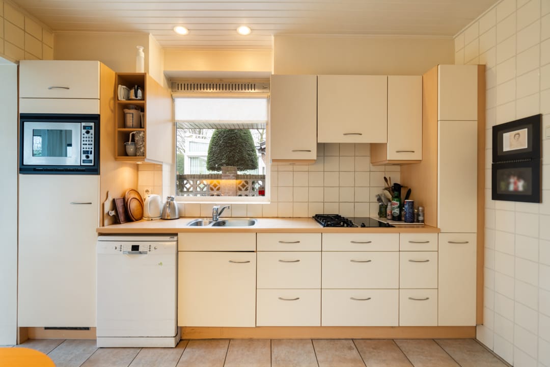 Spacious character semi-detached home with private city garden in Weert center — 21