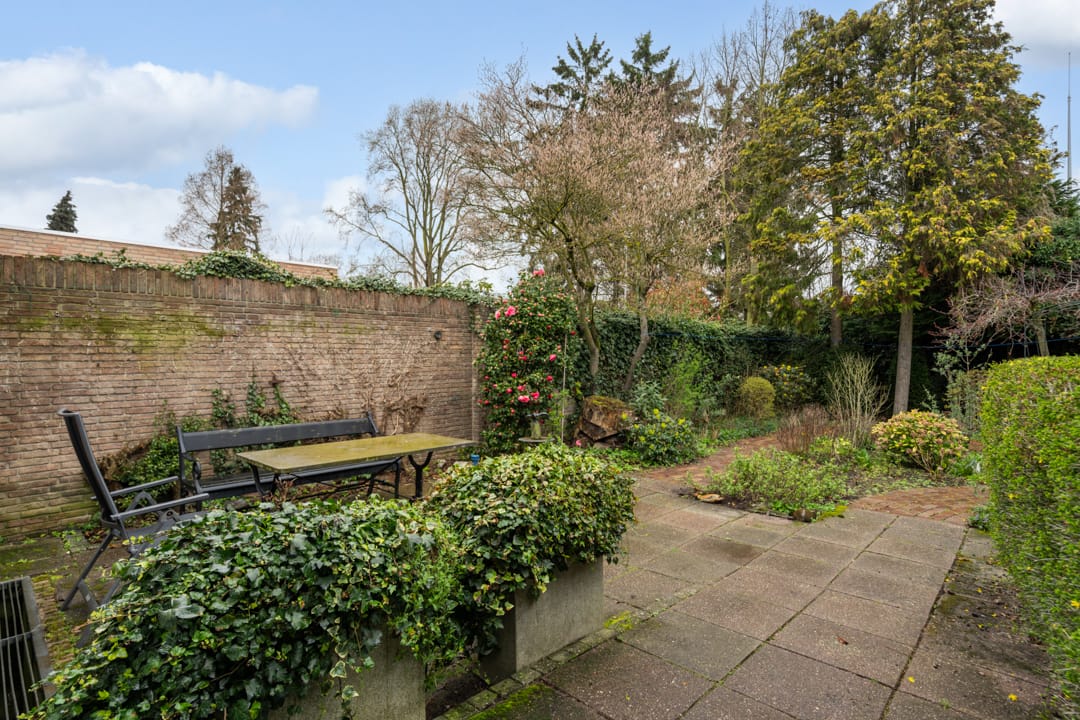 Spacious character semi-detached home with private city garden in Weert center — 44