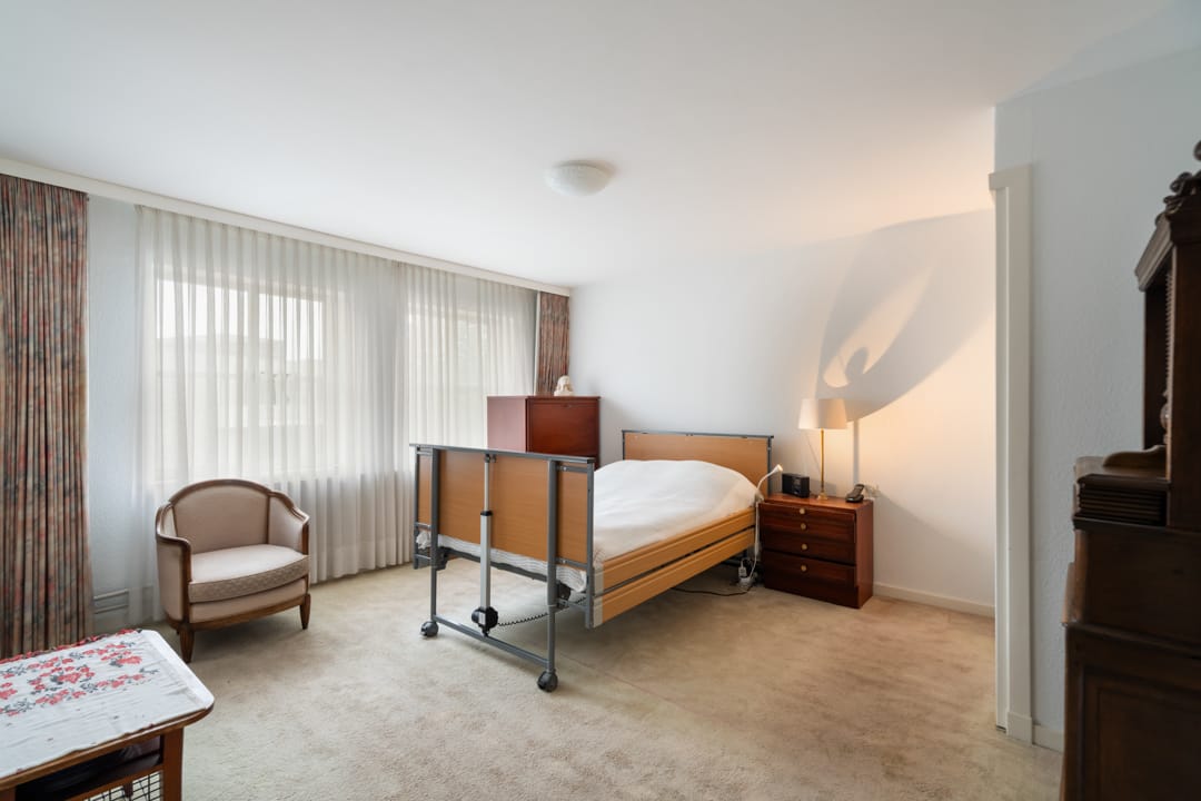 Spacious character semi-detached home with private city garden in Weert center — 28