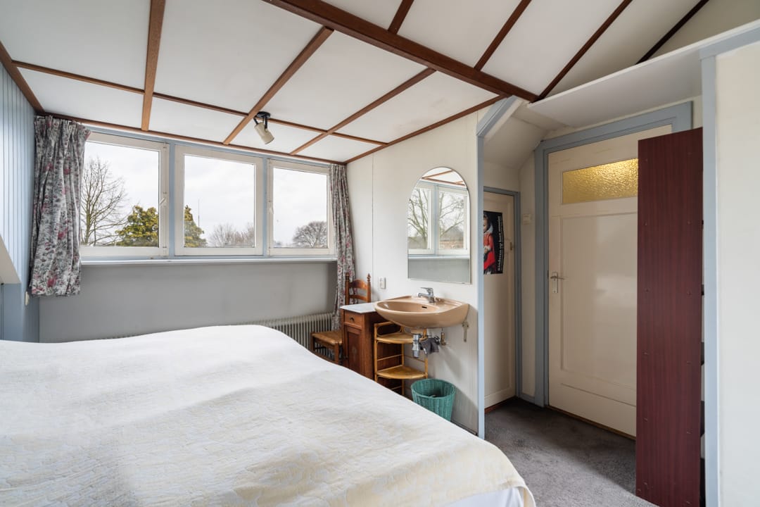 Spacious character semi-detached home with private city garden in Weert center — 39