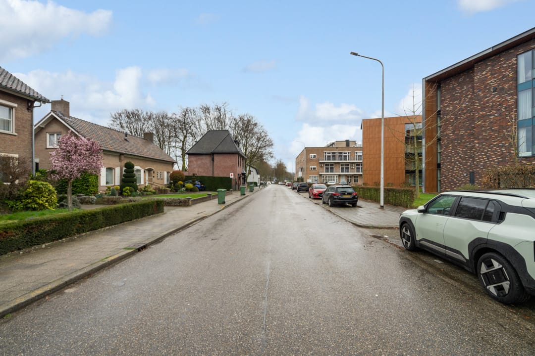 Spacious character semi-detached home with private city garden in Weert center — 54