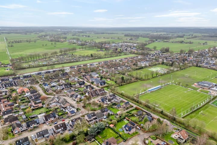 Photo 3 of De Karekiet 3