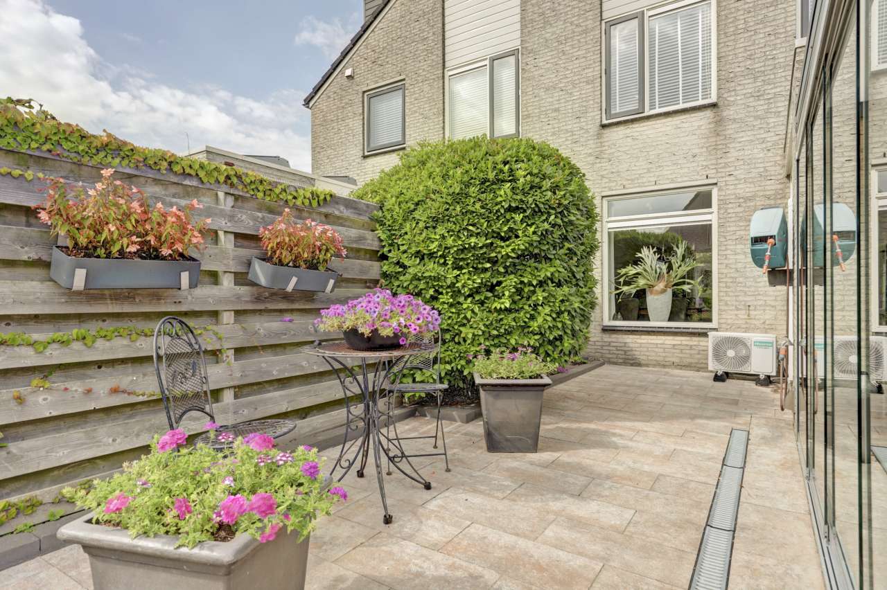 Foto 27 van Zwanebloem 16