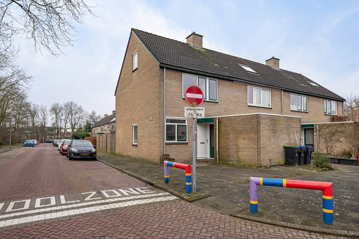Rozemarijntuin 24