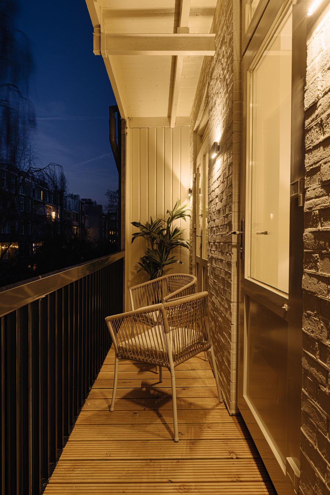 Photo 41 of Pieter van der Doesstraat 52-2
