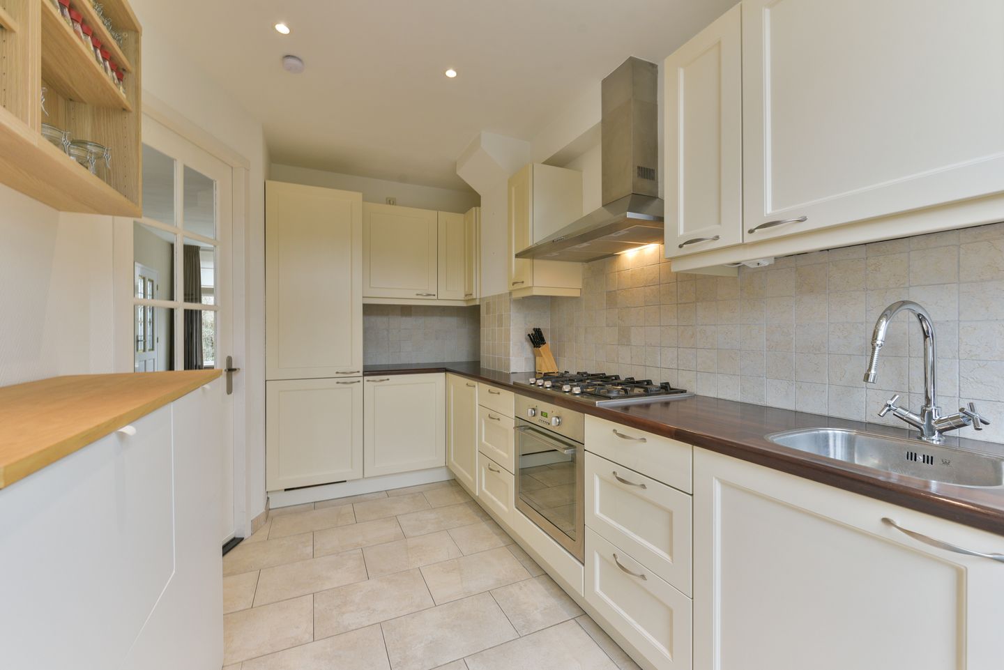 Photo 4 of Couwenhoven 4235