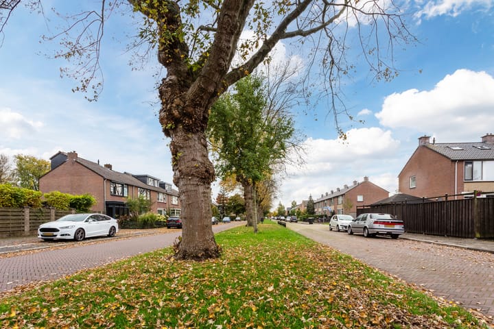 Photo 4 of Zuiderzeelaan 61