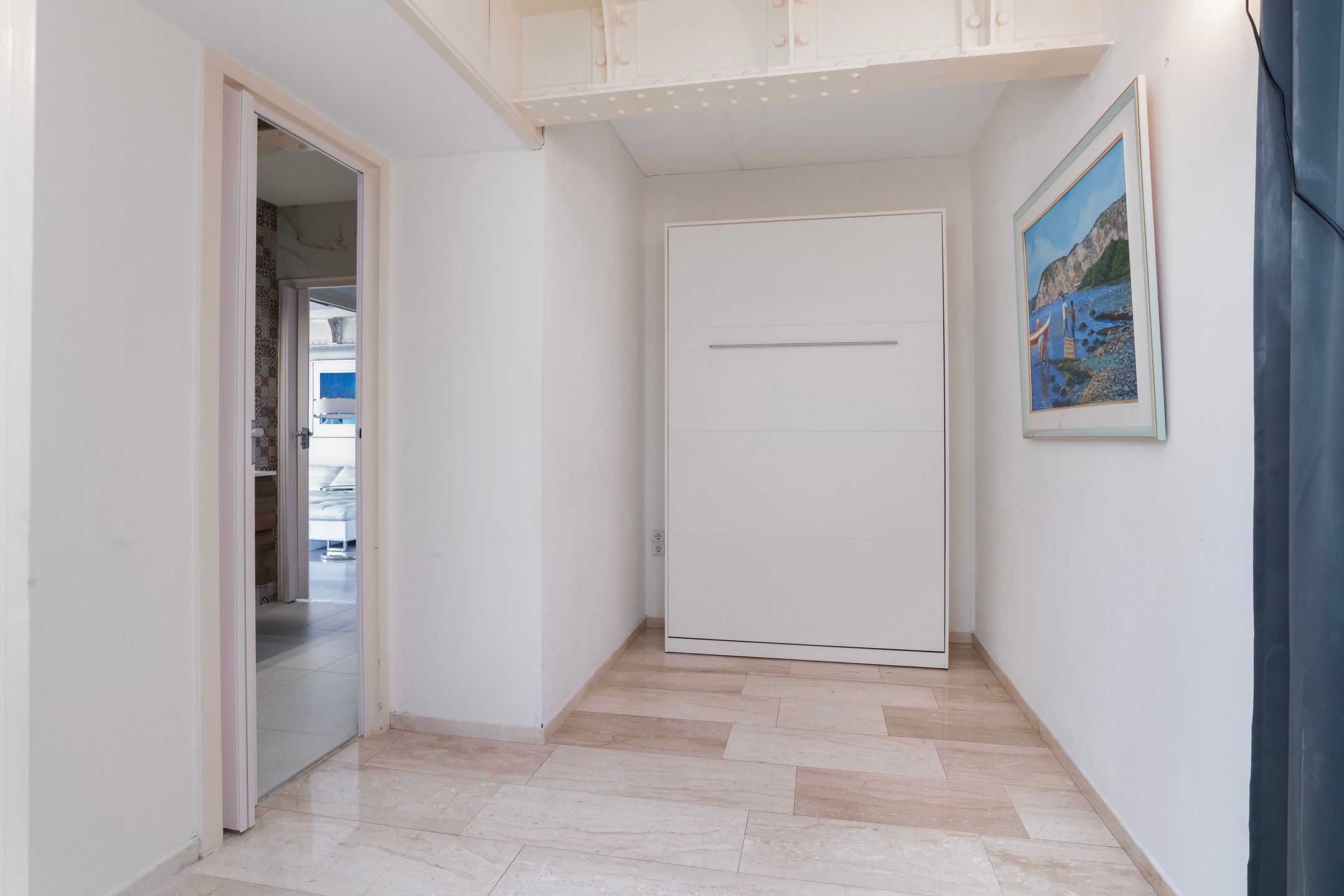 Unique 3-Room Apartment with Harbour Terrace in Historic Entrepot Building — 24