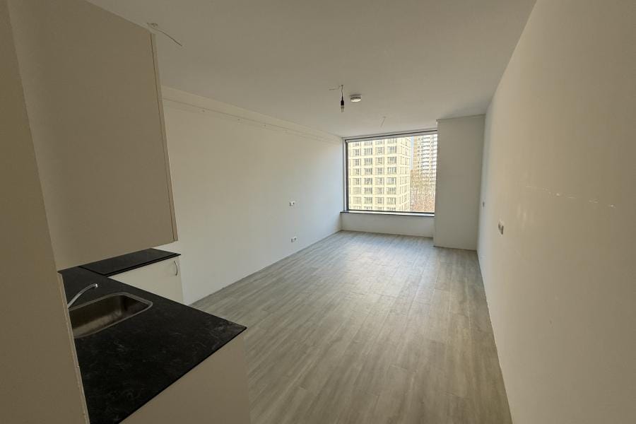 Foto 11 van August Allebéplein 516