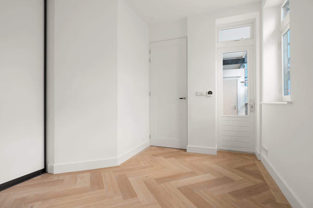 Photo 13 of Deurloostraat 3-1