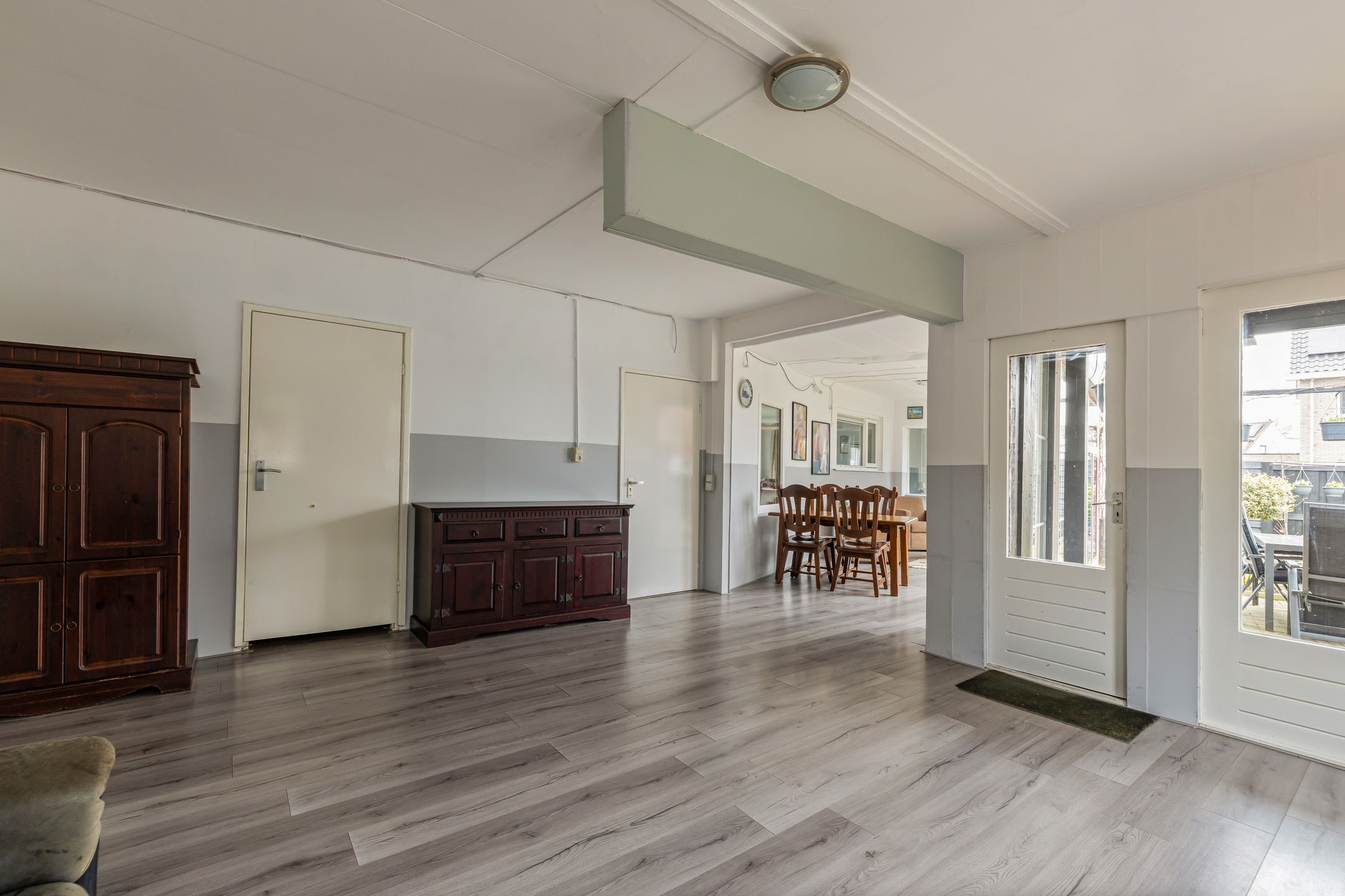 Extended semi-detached home with generous garden in Den Nul — 15