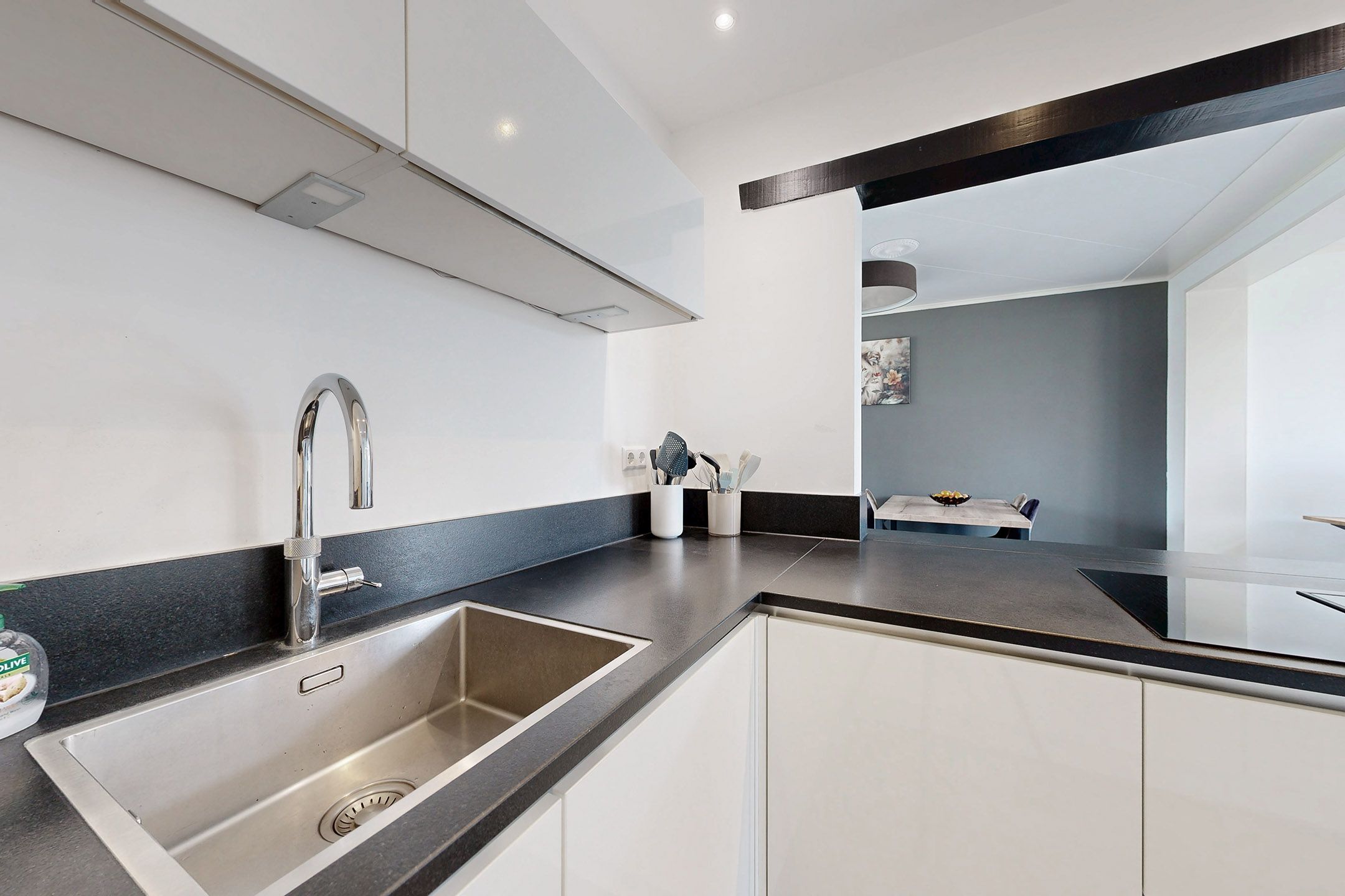 Foto 33 van Van Vlaanderenstraat 41