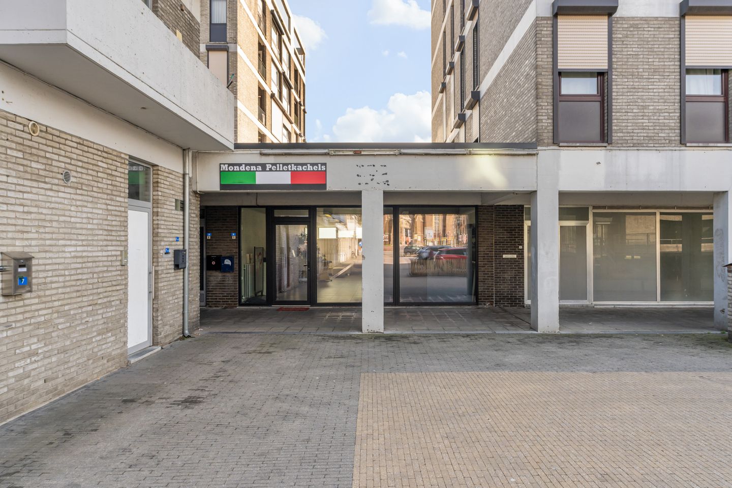 Foto 4 van Gemeenteplein 9