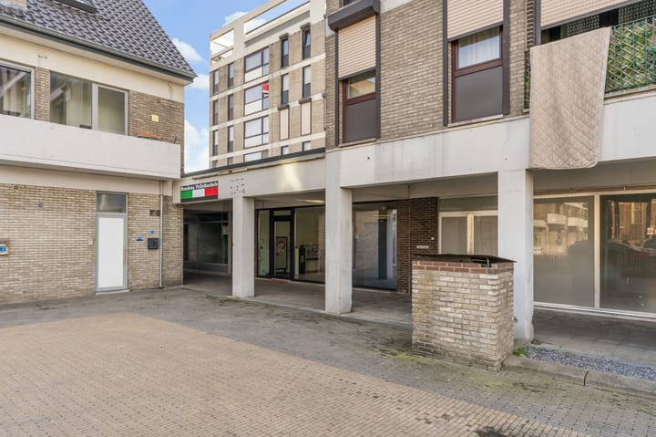 Photo 3 of Gemeenteplein 9