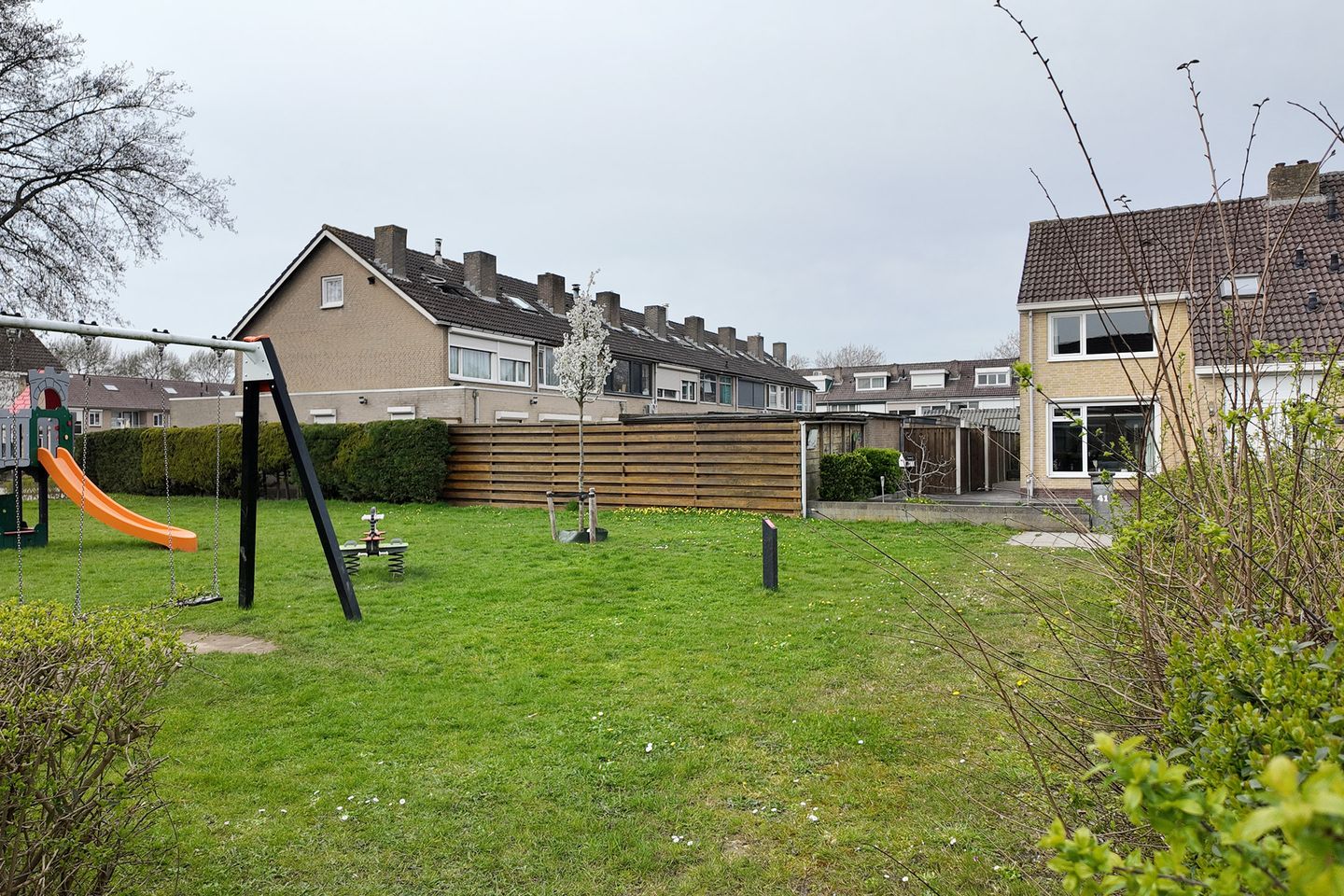 Foto 74 van Van Vlaanderenstraat 41