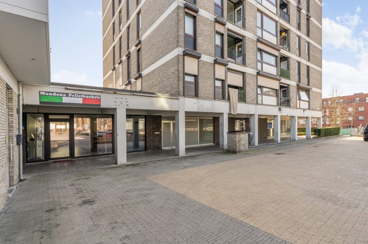 Photo 2 of Gemeenteplein 9