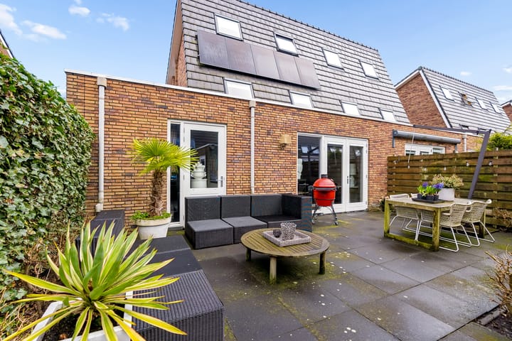 Photo 2 of Roosje Vechtstraat 36