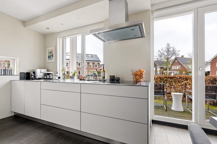 Photo 4 of Roosje Vechtstraat 36