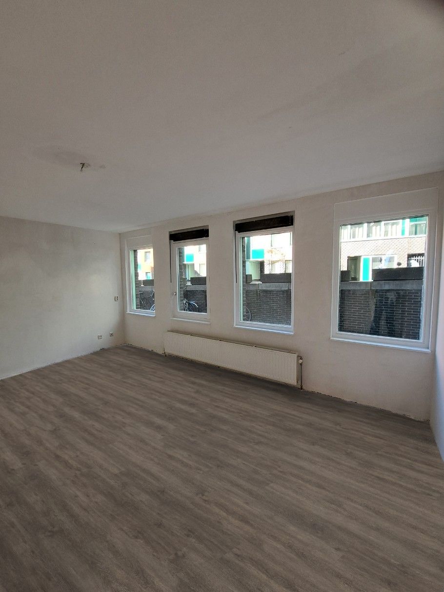 Photo 7 of Dirk Vreekenstraat 32