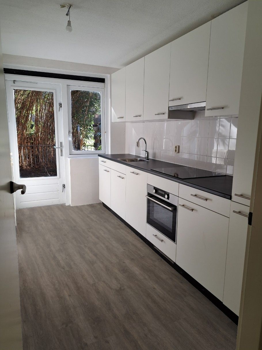 Photo 13 of Dirk Vreekenstraat 32