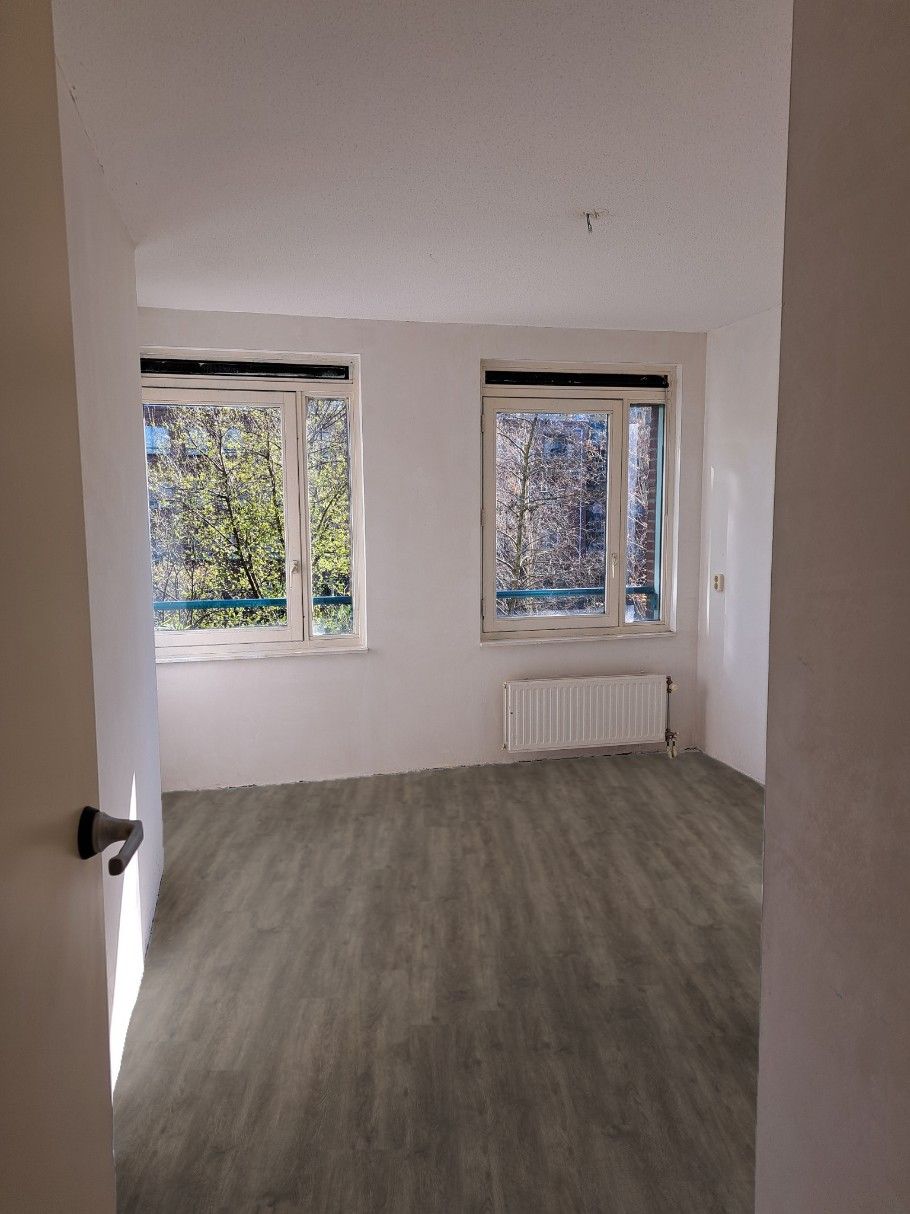 Photo 20 of Dirk Vreekenstraat 32
