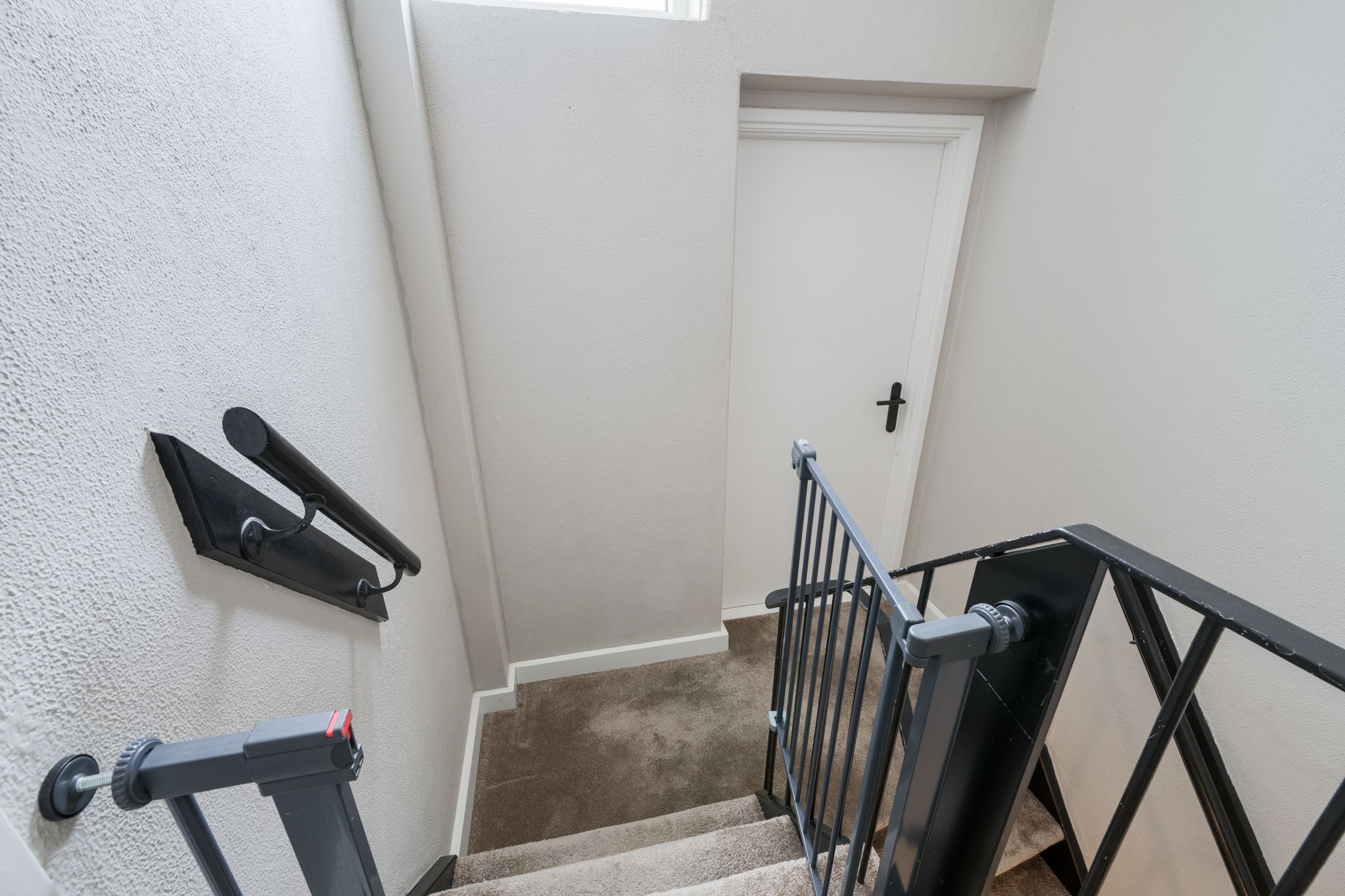Photo 24 of Surinamestraat 4