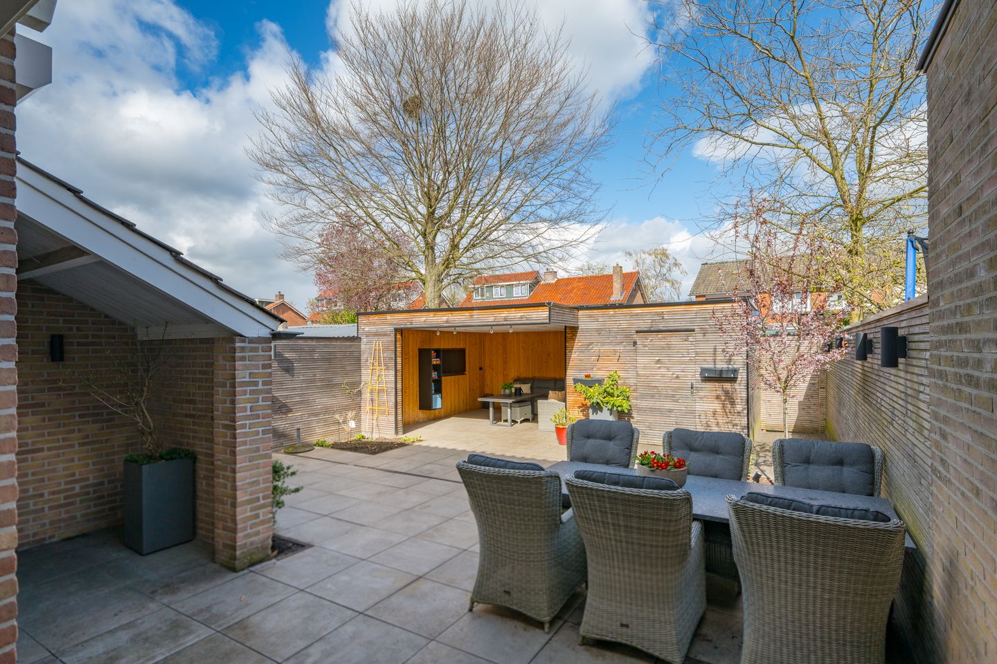 Photo 40 of Surinamestraat 4
