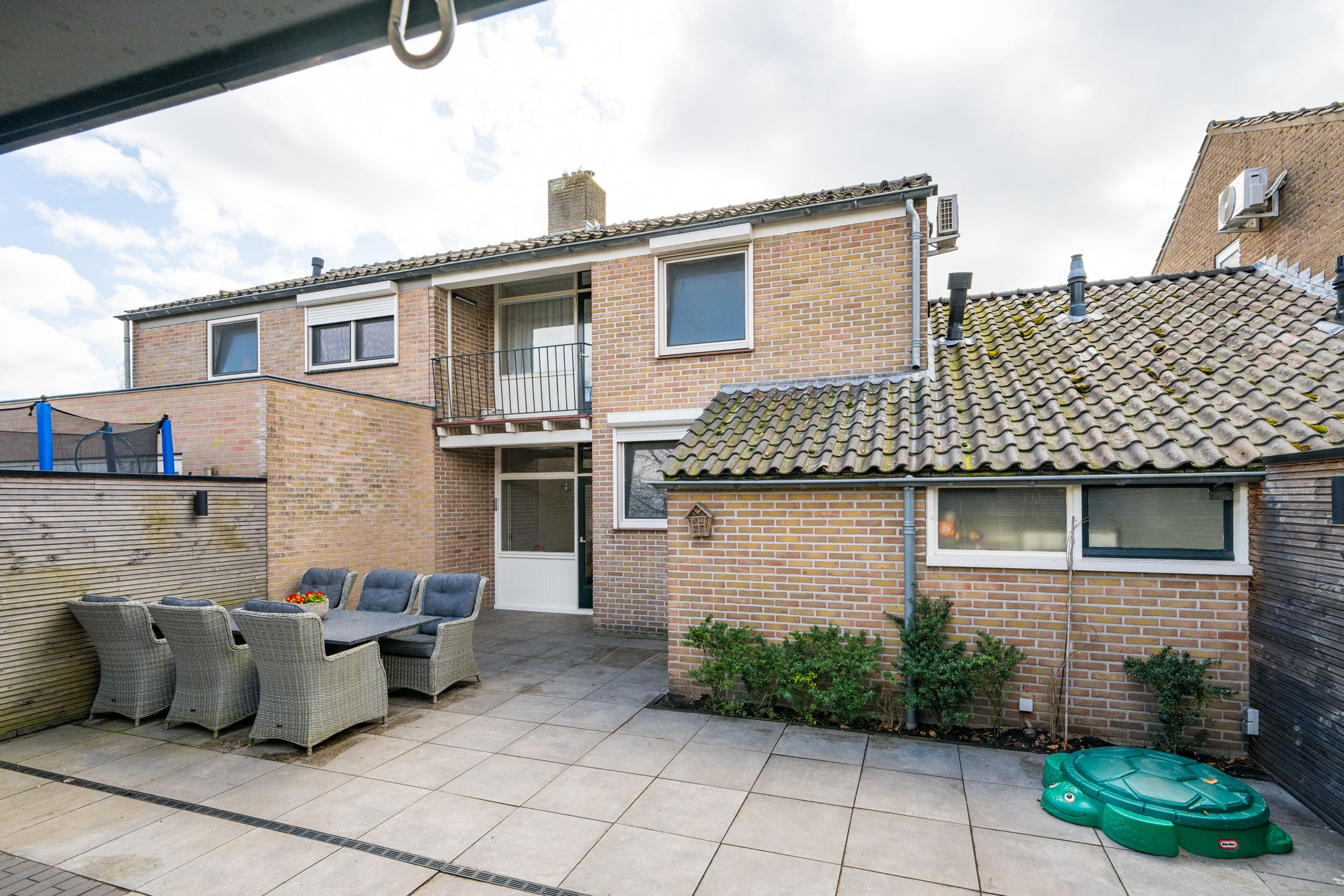 Photo 48 of Surinamestraat 4
