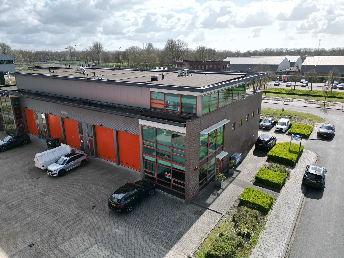 Bekijk foto 4 van Daltonstraat 13-14