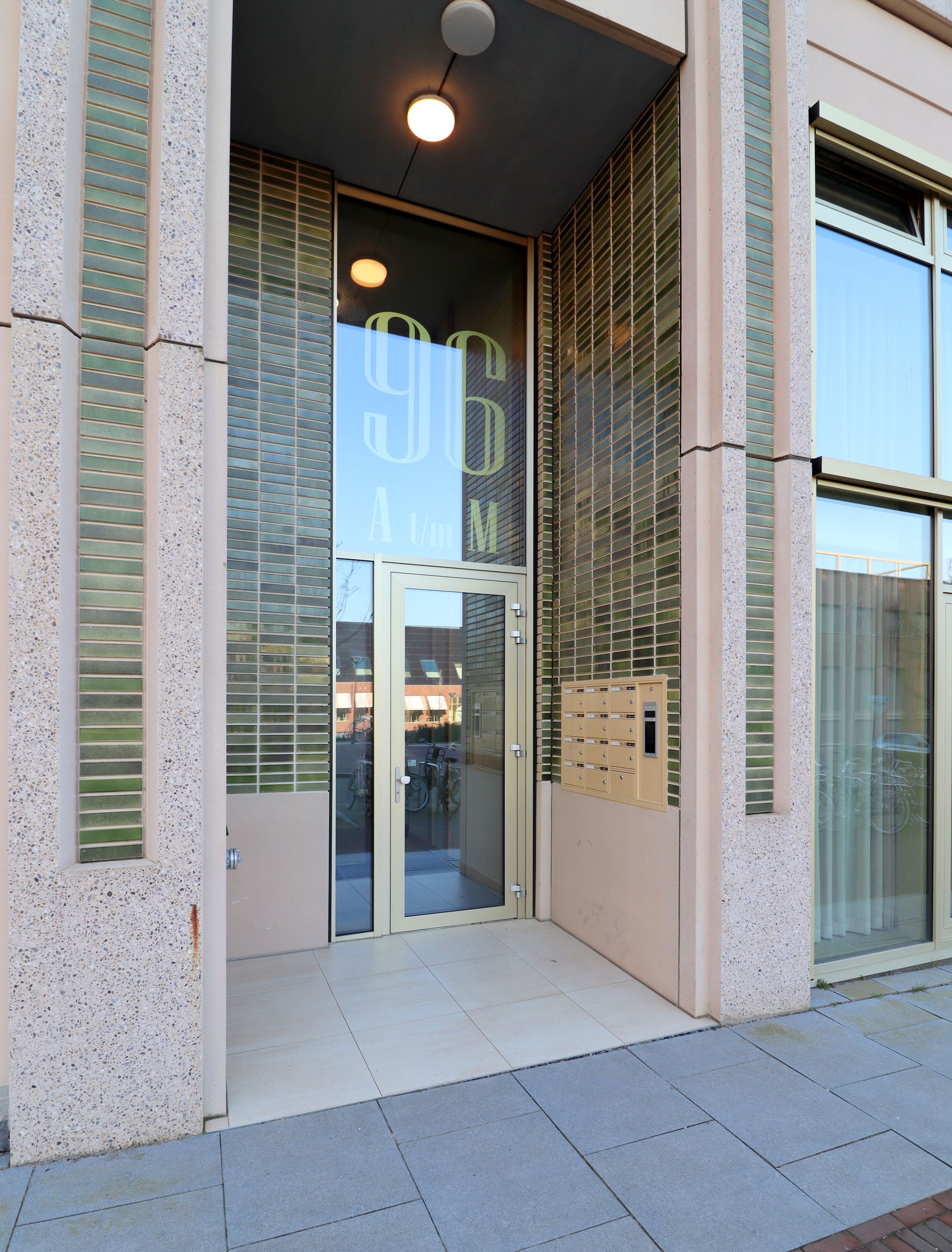 Foto 3 van Madridstraat 96-D