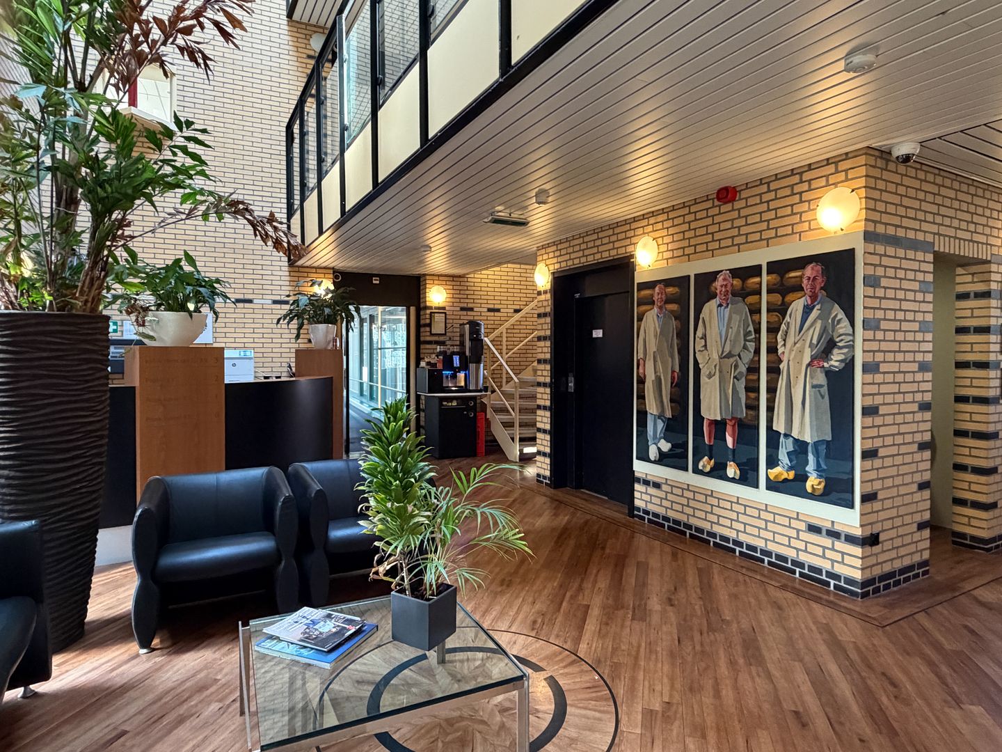 Bekijk foto 2 van van Houten Industriepark 1