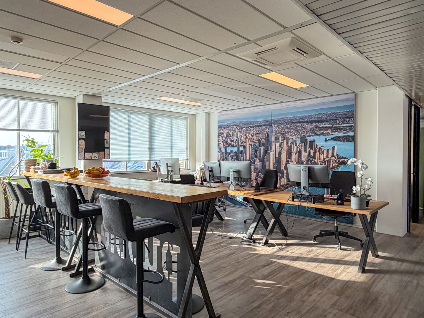 Bekijk foto 3 van van Houten Industriepark 1