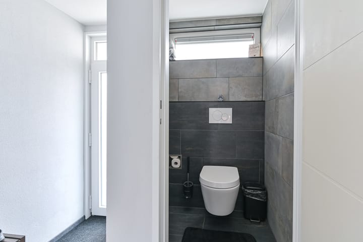 Photo 4 of Pesserstraat 50