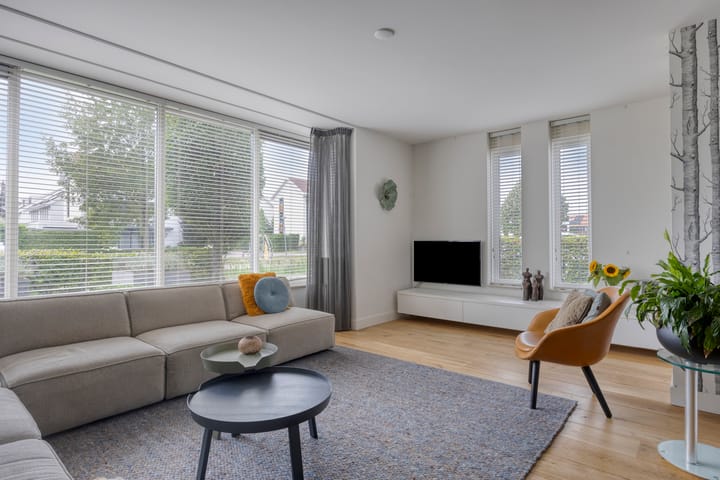 Photo 3 of Emeraldpad 50