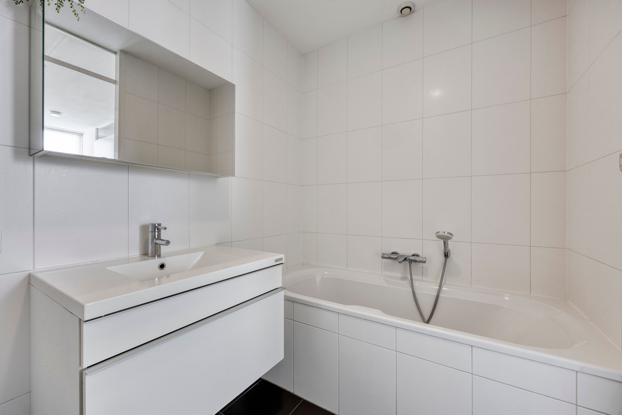 Foto 24 van Emeraldpad 50