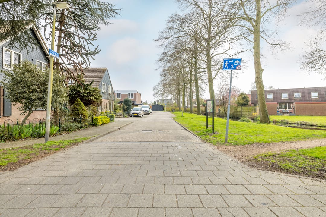 Photo 37 of Kweldergras 1