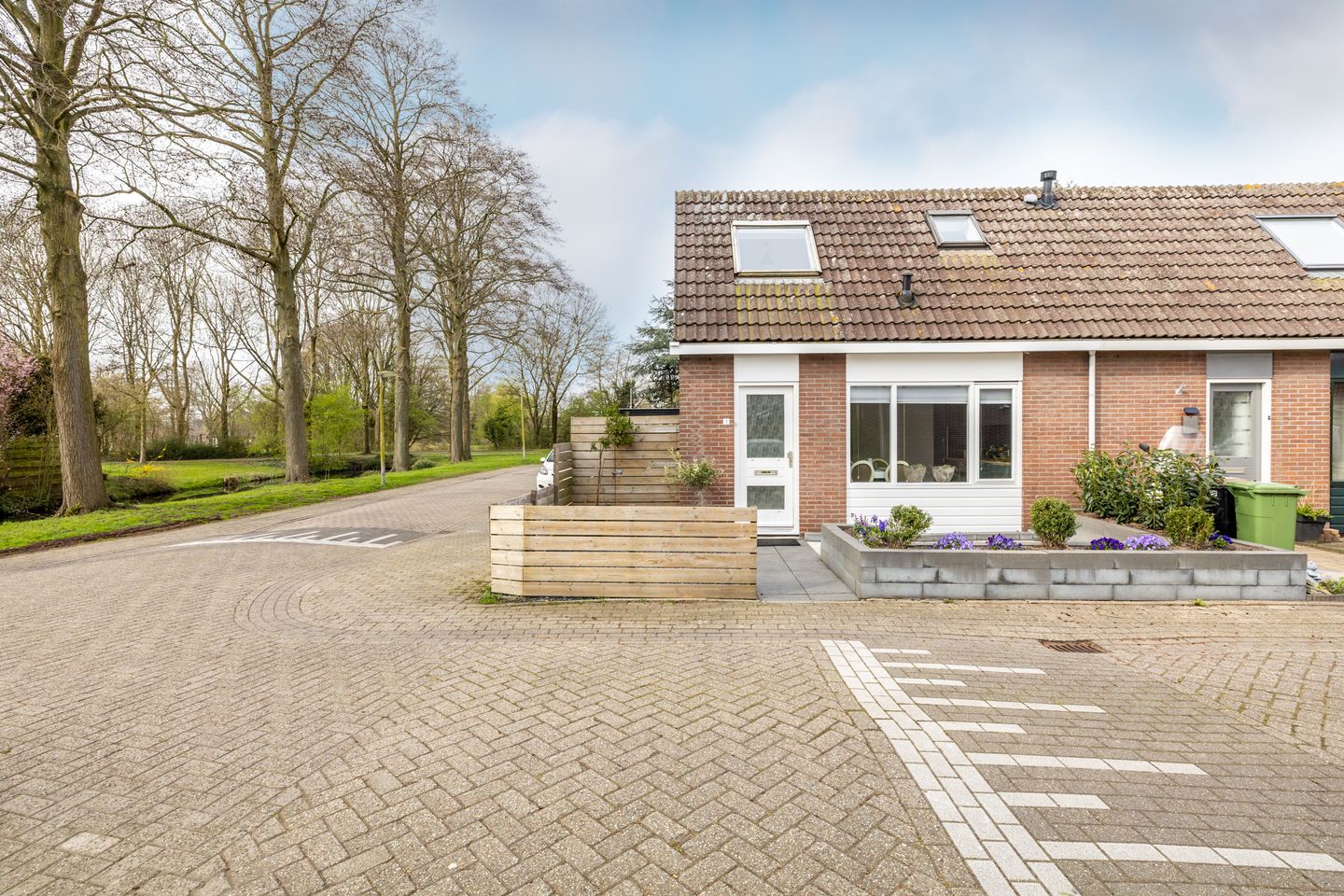 Photo 5 of Kweldergras 1