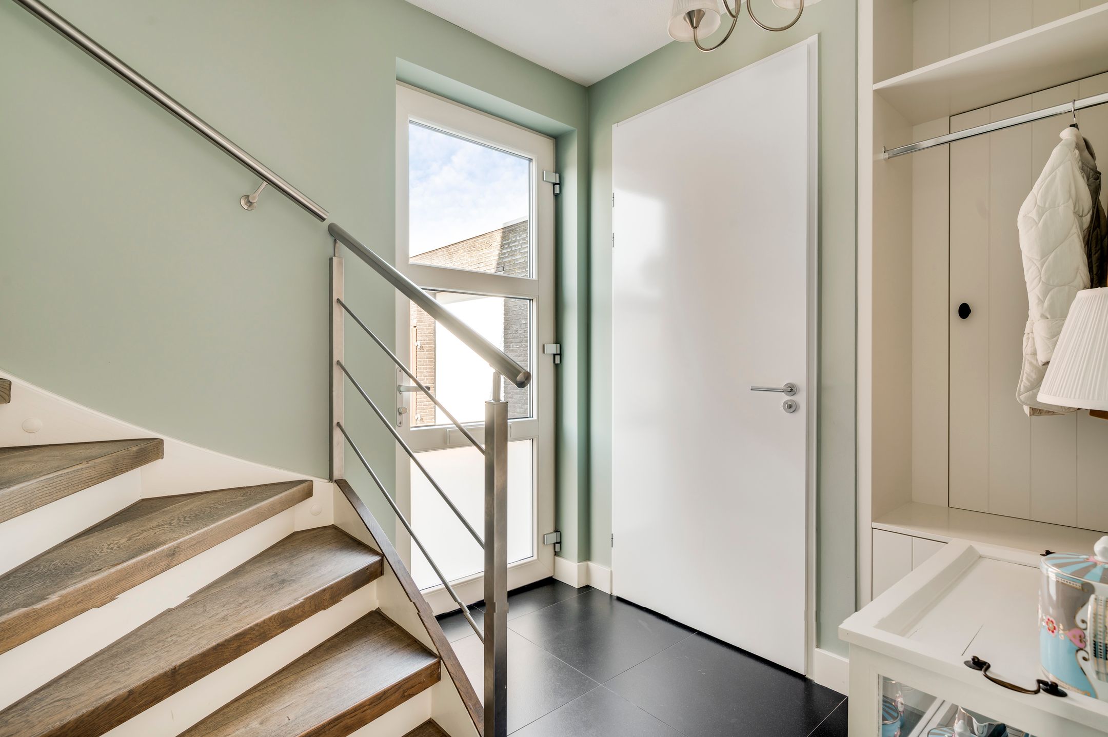 Foto 12 van Montgomerystraat 11