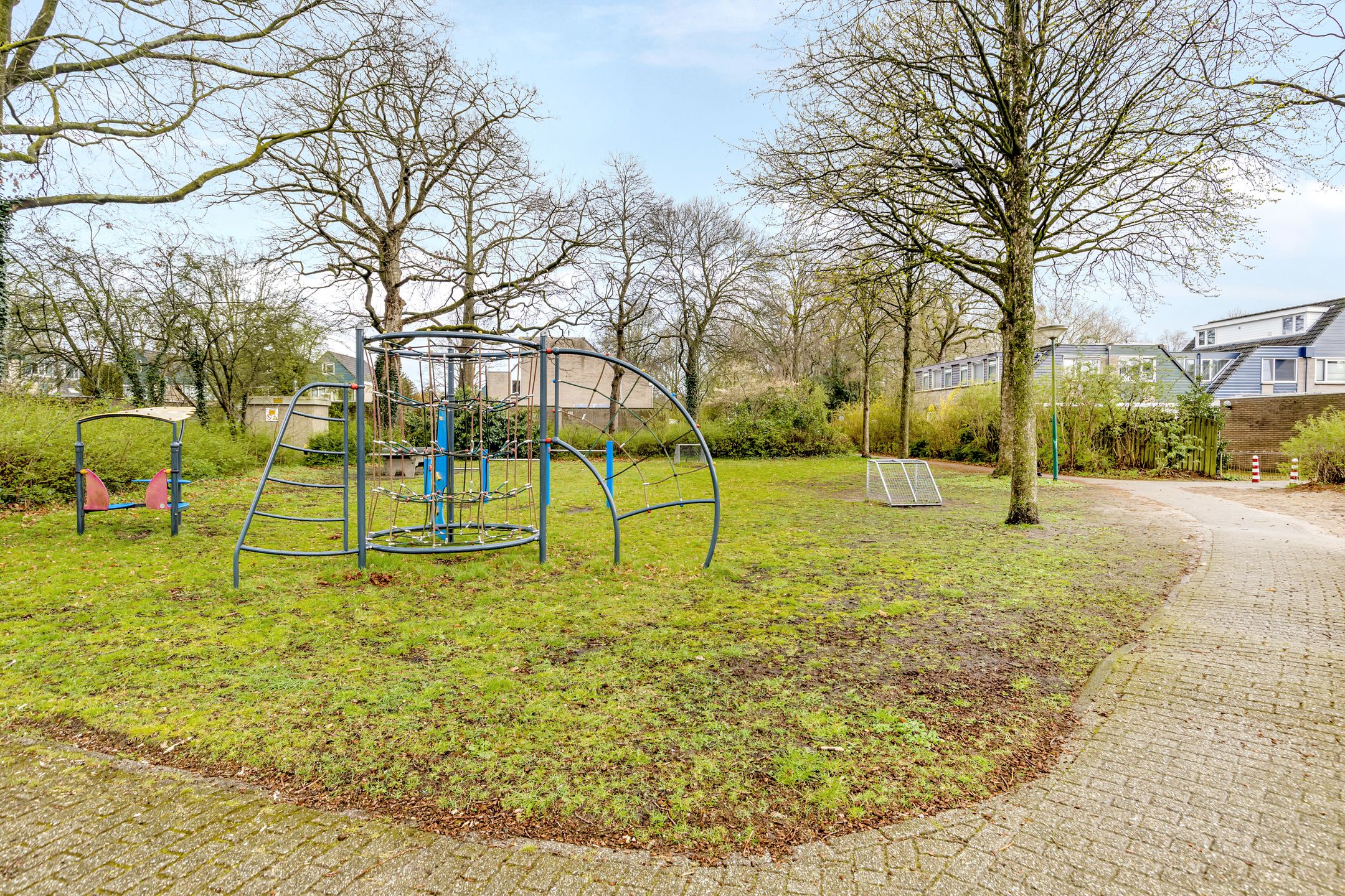 Photo 33 of Zwanebloem 22