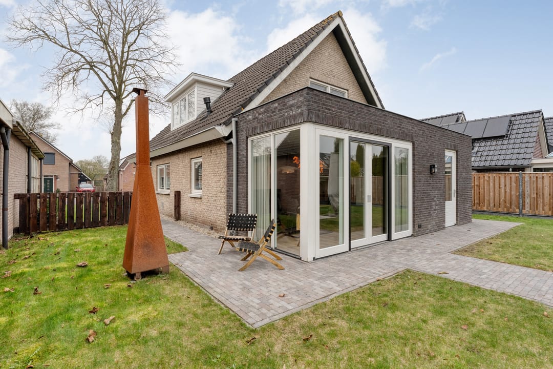 Move-in Ready Detached Family Home in Central Slagharen — 43