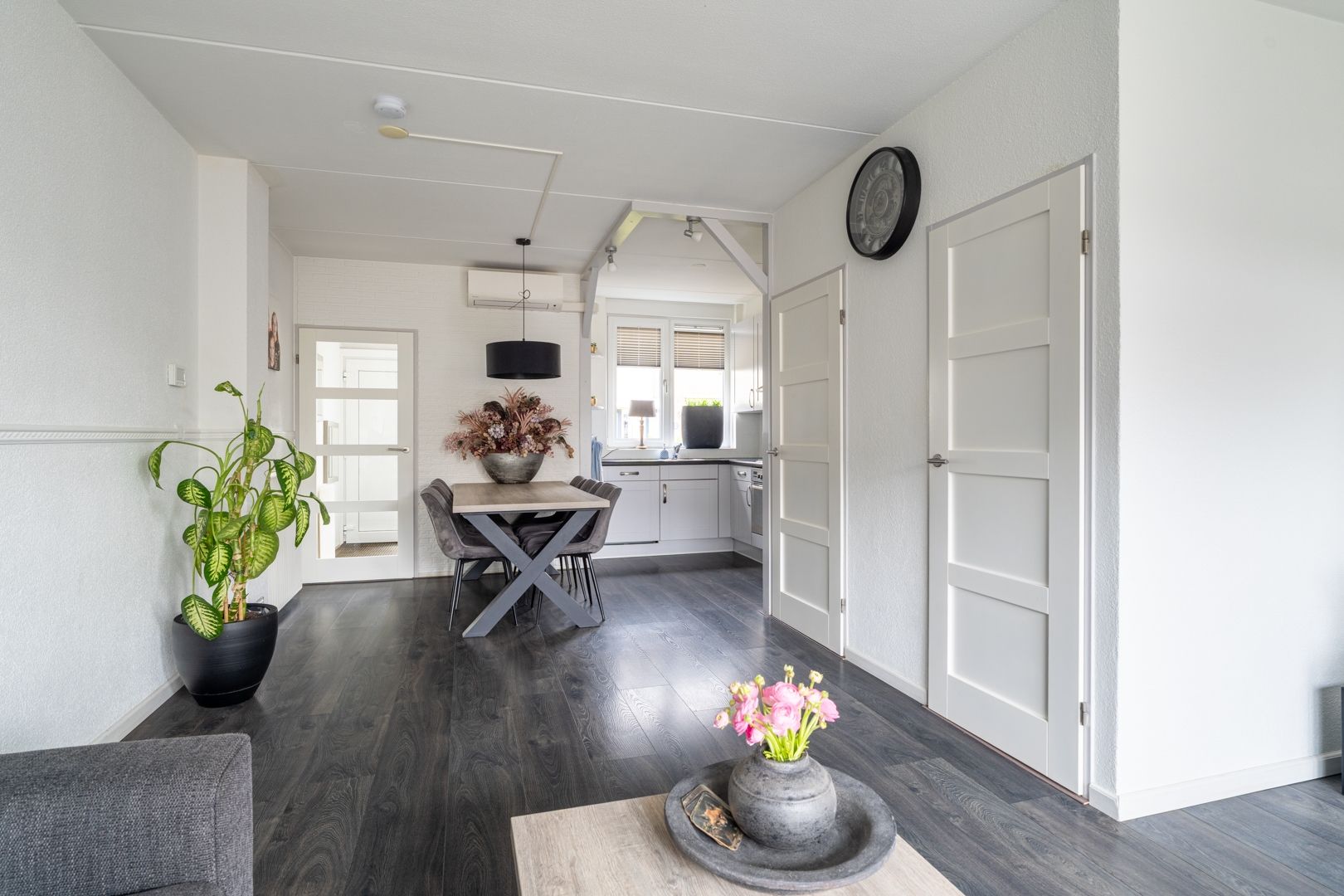 Foto 9 van Zilverschoon 34