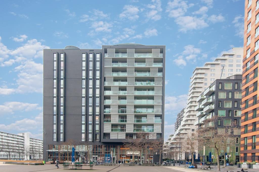 Foto 3 van Leonard Bernsteinstraat 3