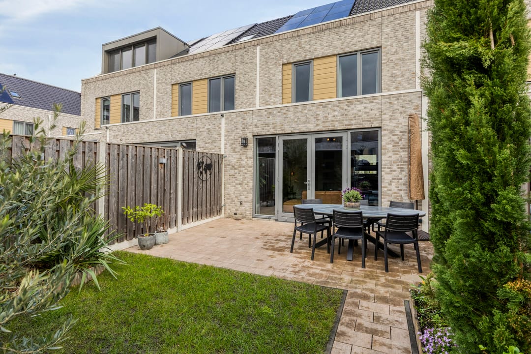 Modern Energy-Efficient Terraced Home in Nuenen-Noord — 28