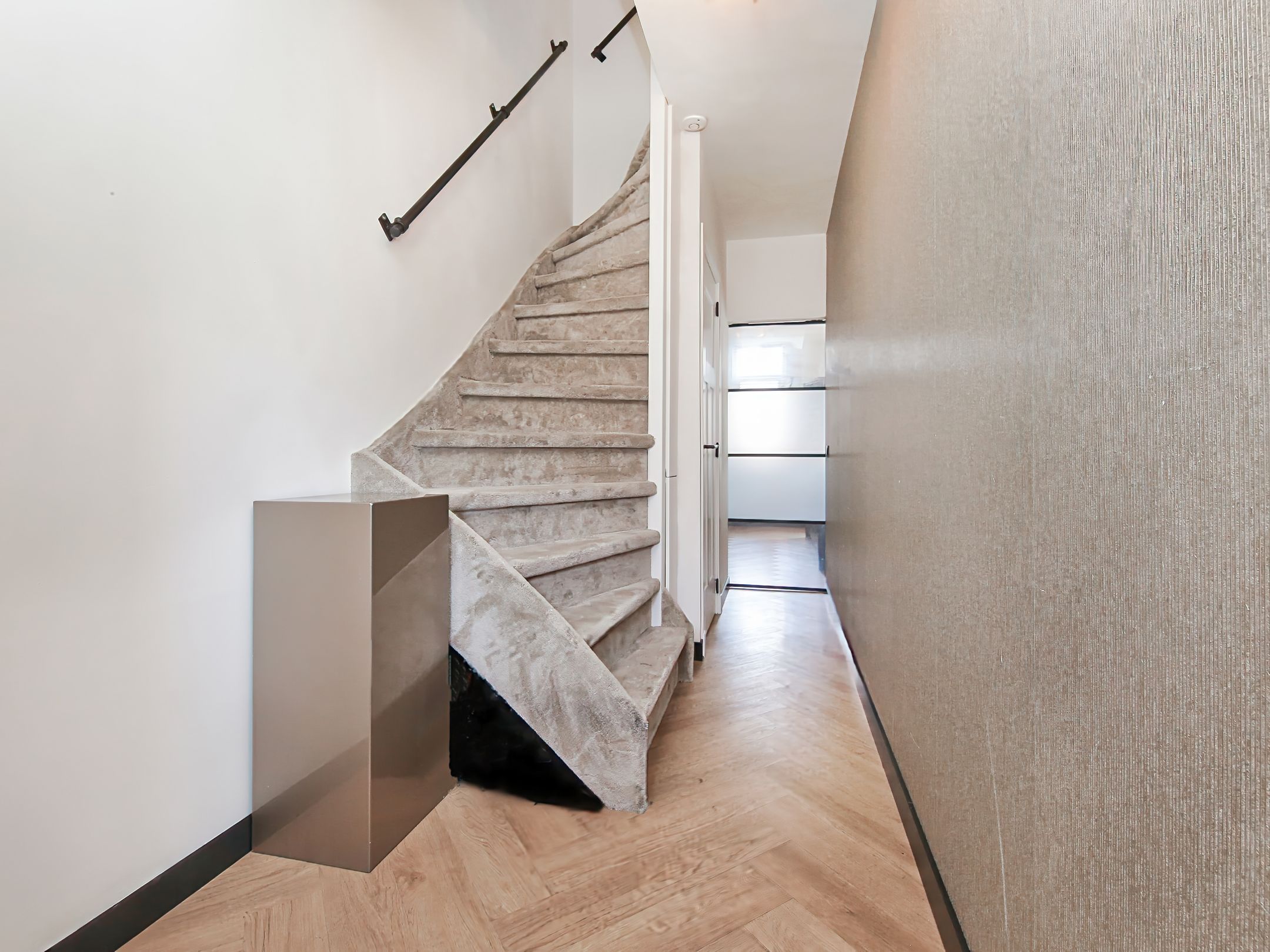 Foto 21 van Emostraat 17