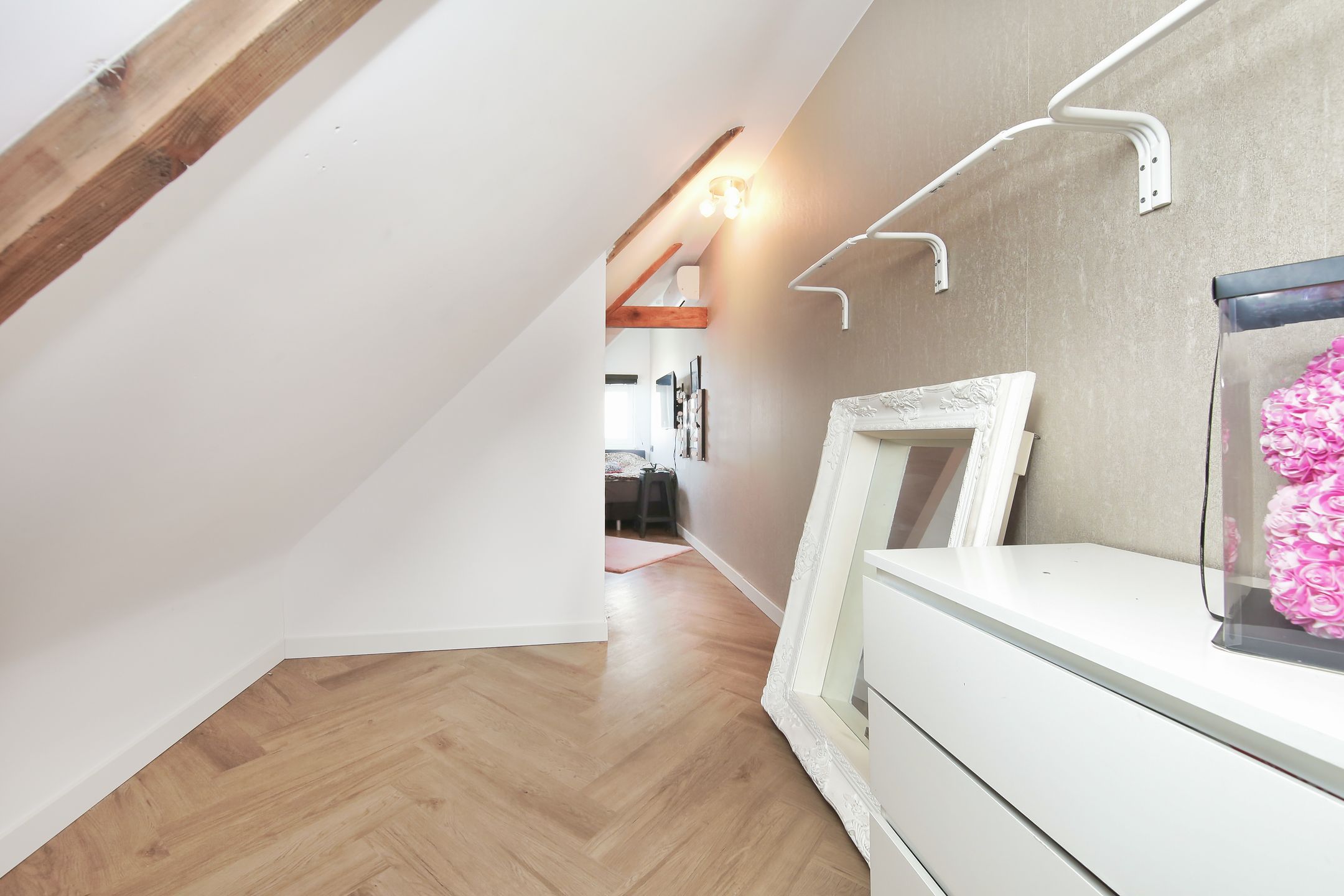 Foto 36 van Emostraat 17