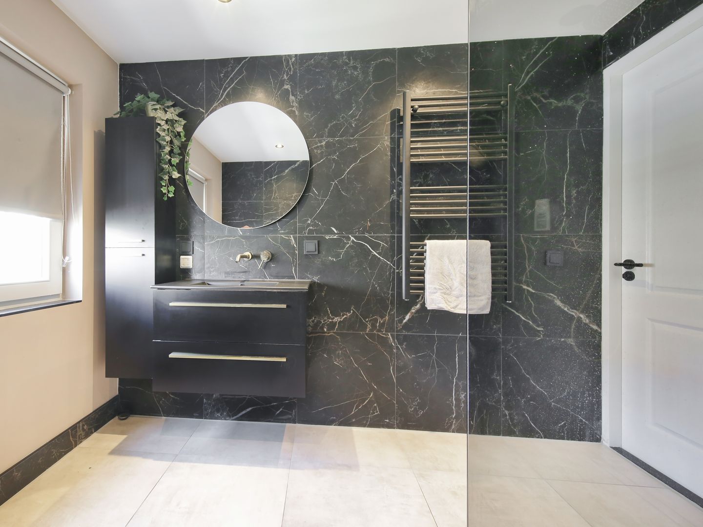 Foto 29 van Emostraat 17